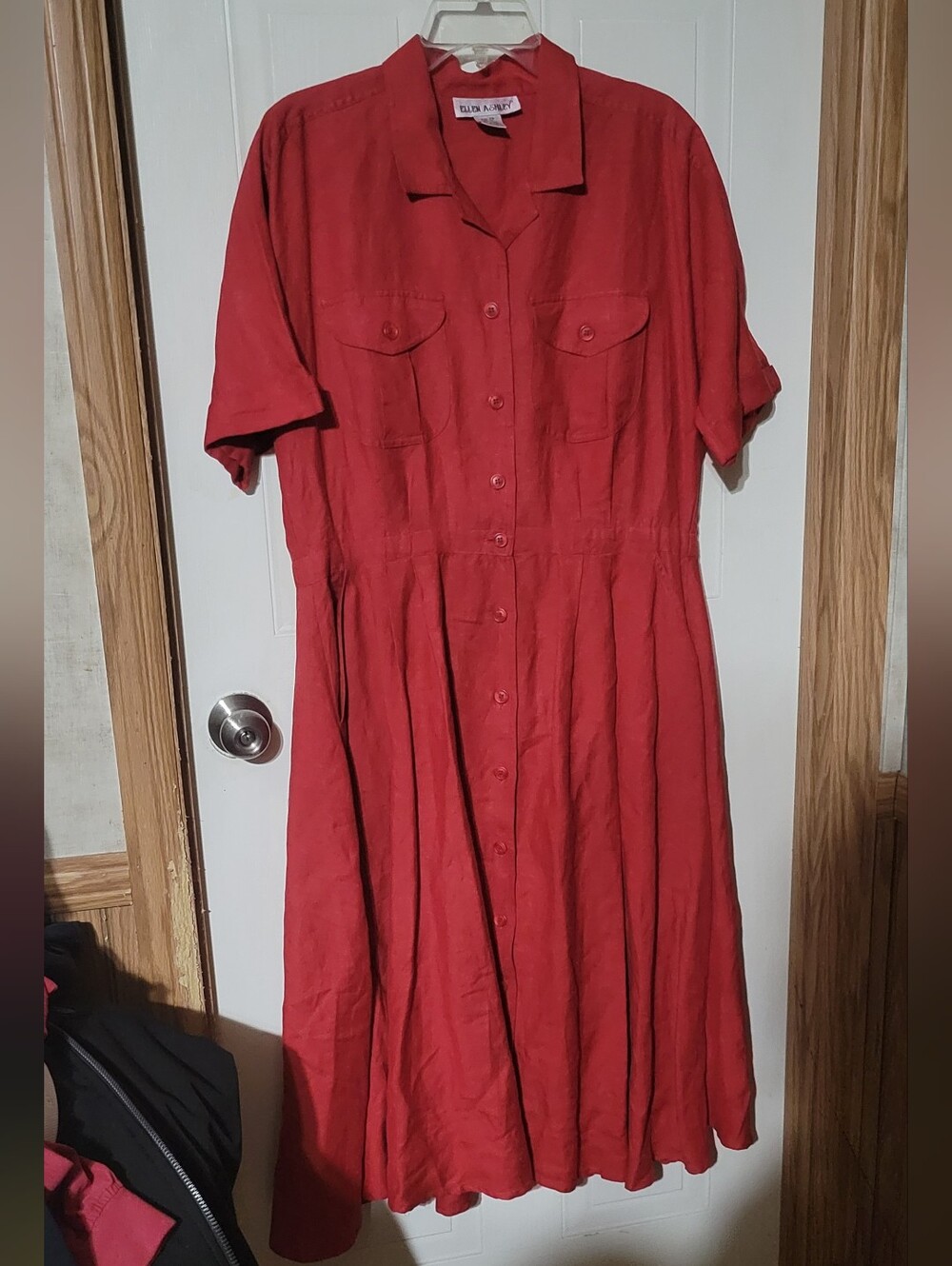 Vintage Ellen Ashley 🍒 Red Button-Front Midi Women's ShirtDress With Pockets 👗
